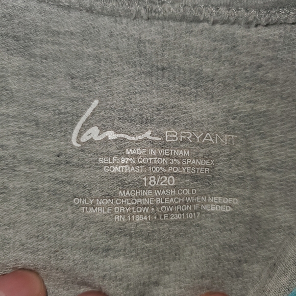 Lane bryant print design long sleeve shirt - Picture 2 of 3